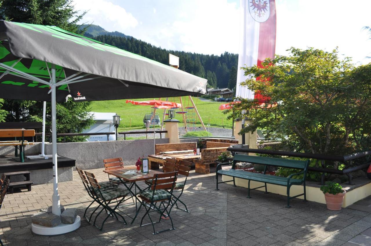 Das Christine Appartement Brixen im Thale Esterno foto